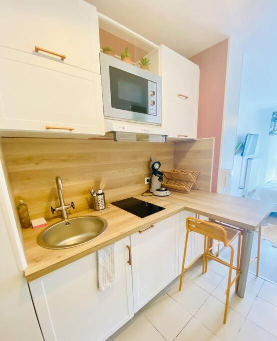 Apartament Lakaz Creole - Caen Centre Zewnętrze zdjęcie
